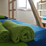 ホステル - & Dorms *