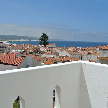 - & Dorms Hostel Nazaré