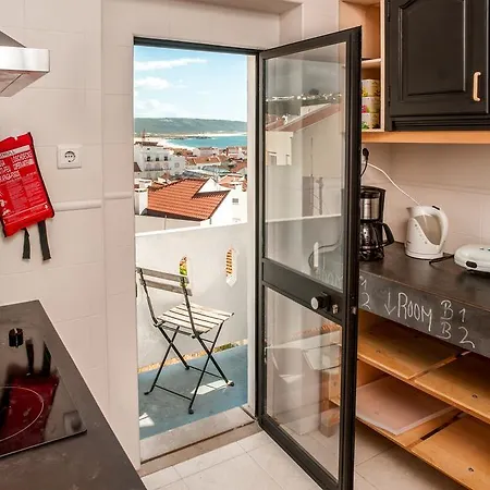 - & Dorms Hostel Ναζαρέ